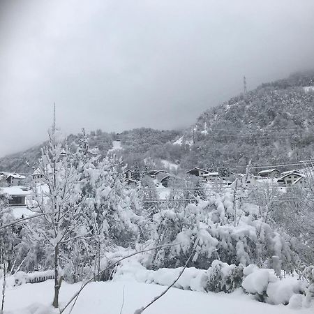 Alte Post Mit Geschichte Und Restaurant Daire Tavanasa Dış mekan fotoğraf